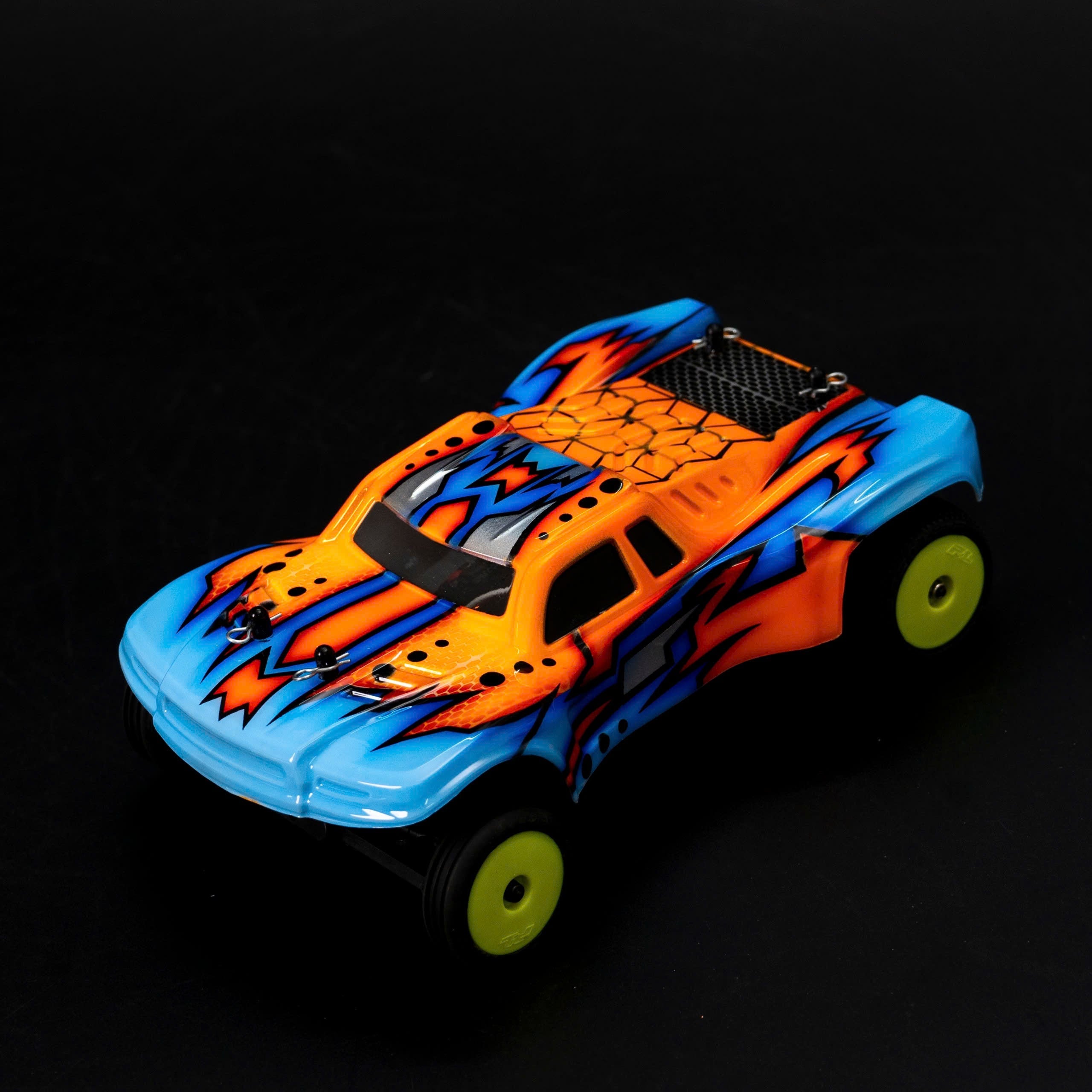 RADIANZ Micro-B SCT Airbrush Lexan Body - Camelops – Direct RC