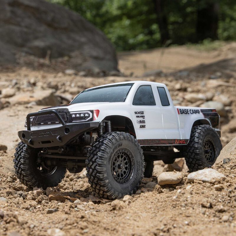 Axial 1/24 SCX24 Base Camp 4WD Rock Crawler Brushed RTR - White