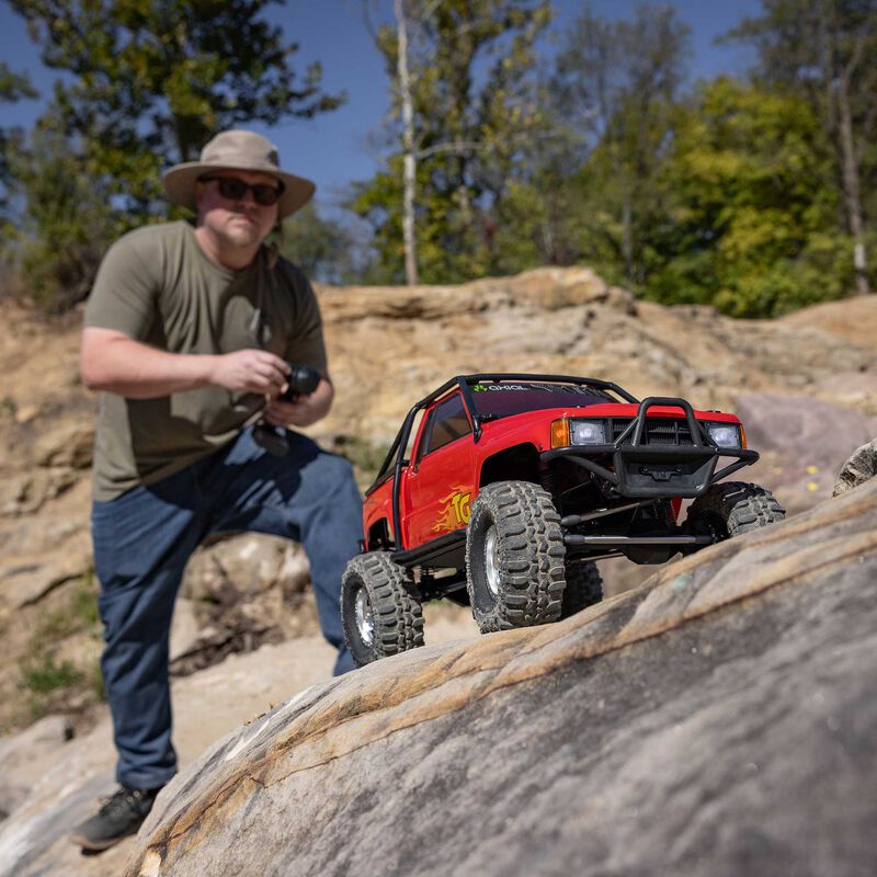 Axial 1/10SCX10 III 1987 Toyota SR5
