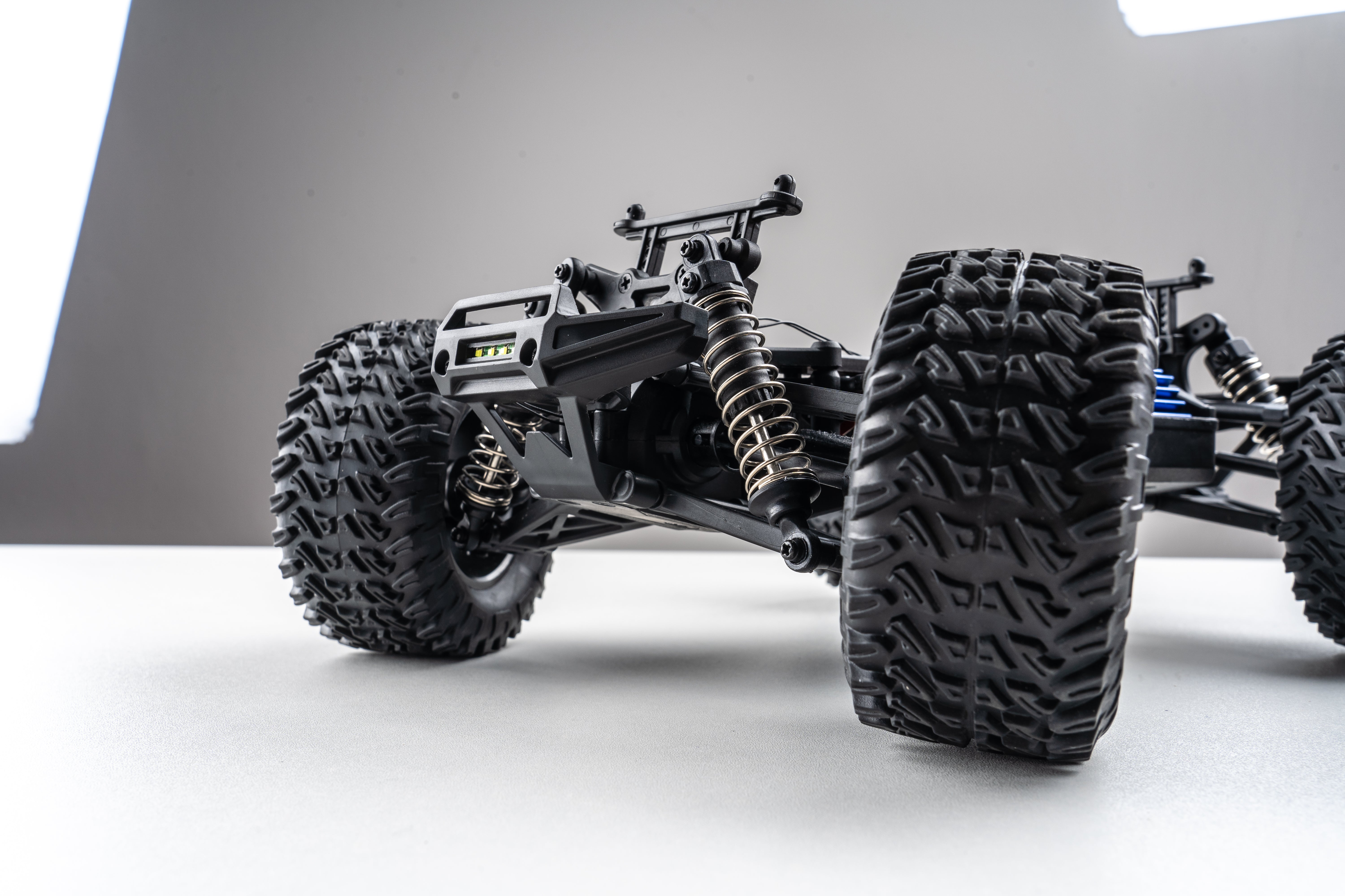 Mega RC 1/16 M-Titan Mini Monster 4x4 Truck RTR - RED - HeliDirect