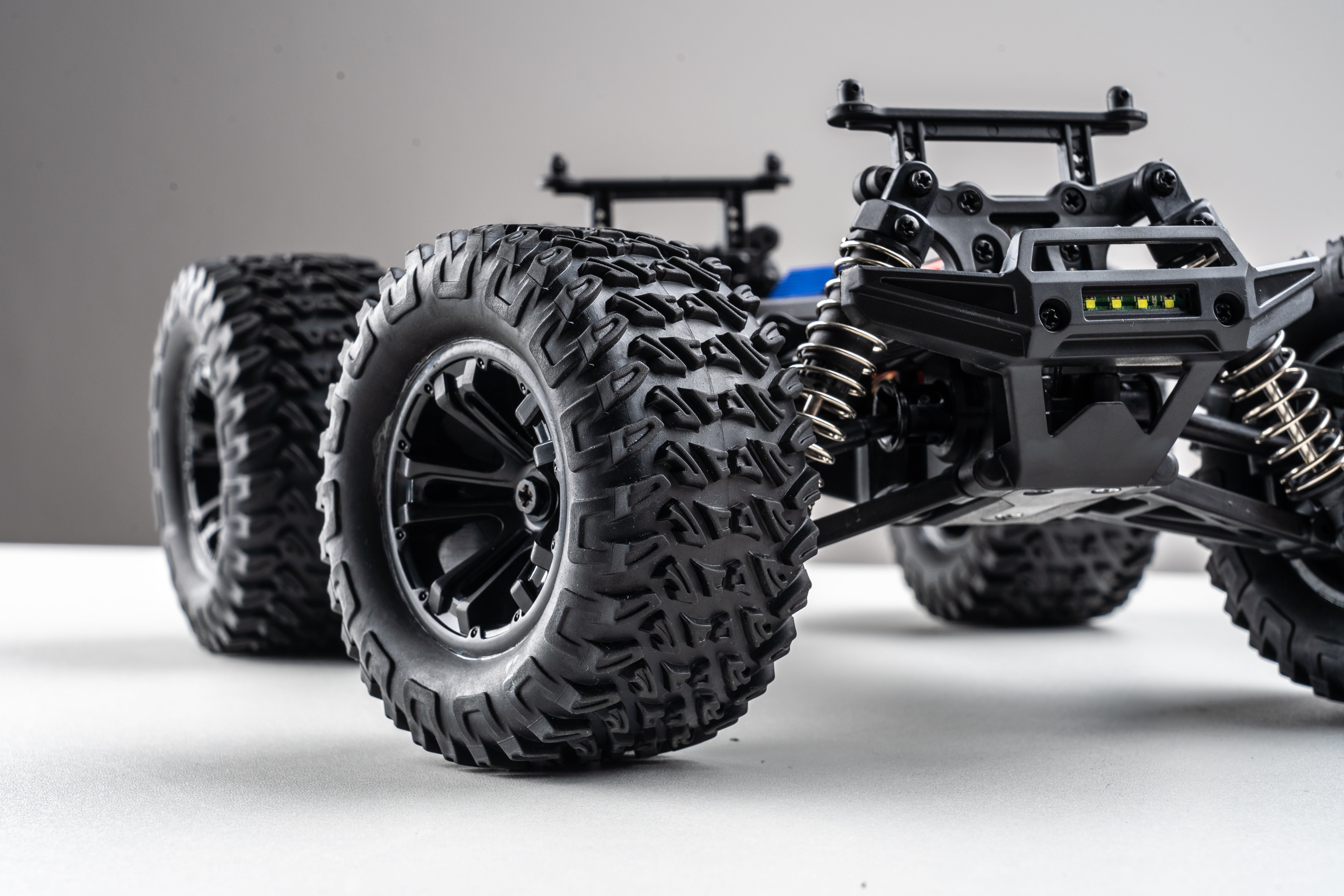 Mega RC 1/16 M-Titan Mini Monster 4x4 Truck RTR - RED - HeliDirect