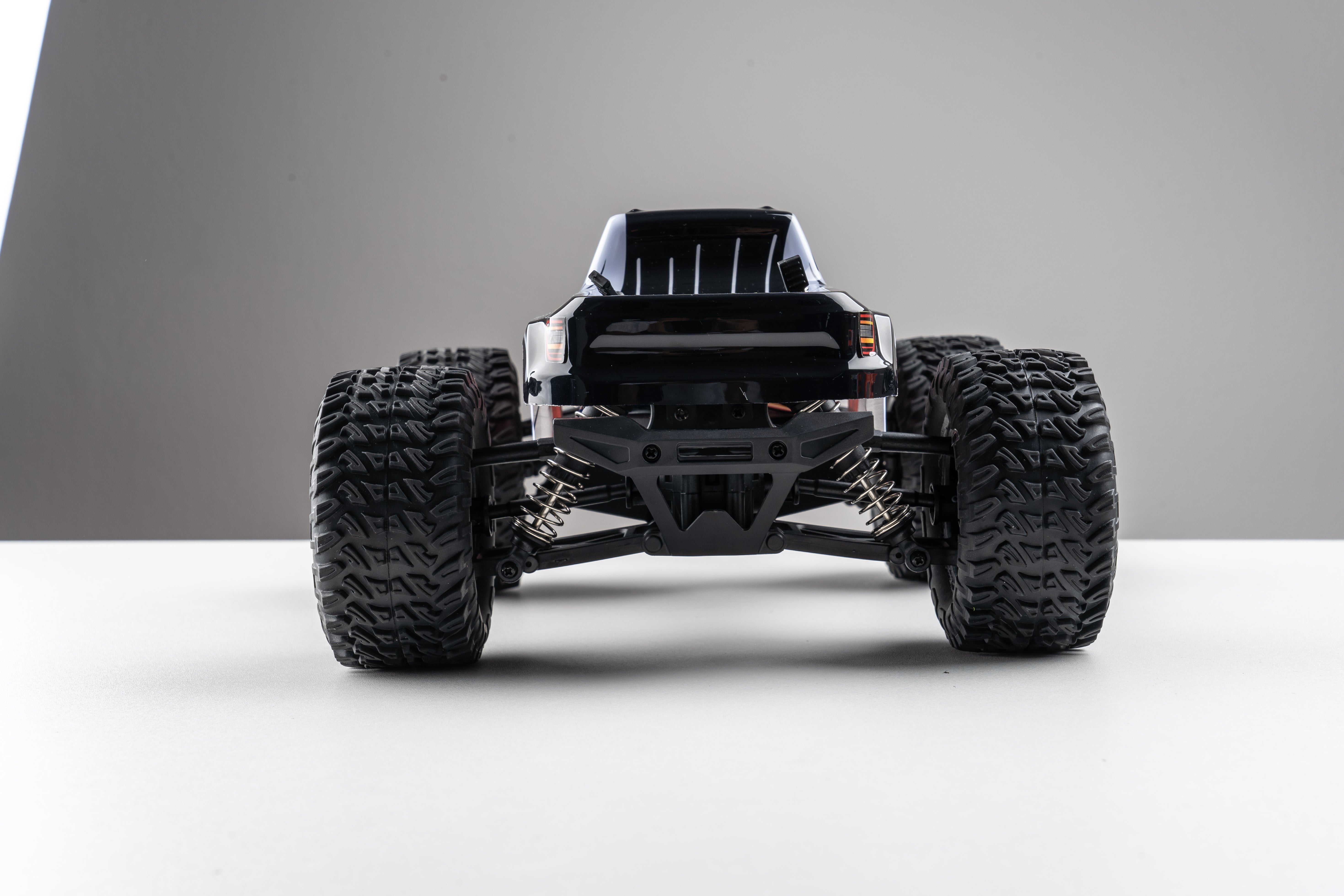 Mega RC 1/16 M-Titan Mini Monster 4x4 Truck RTR - RED - HeliDirect