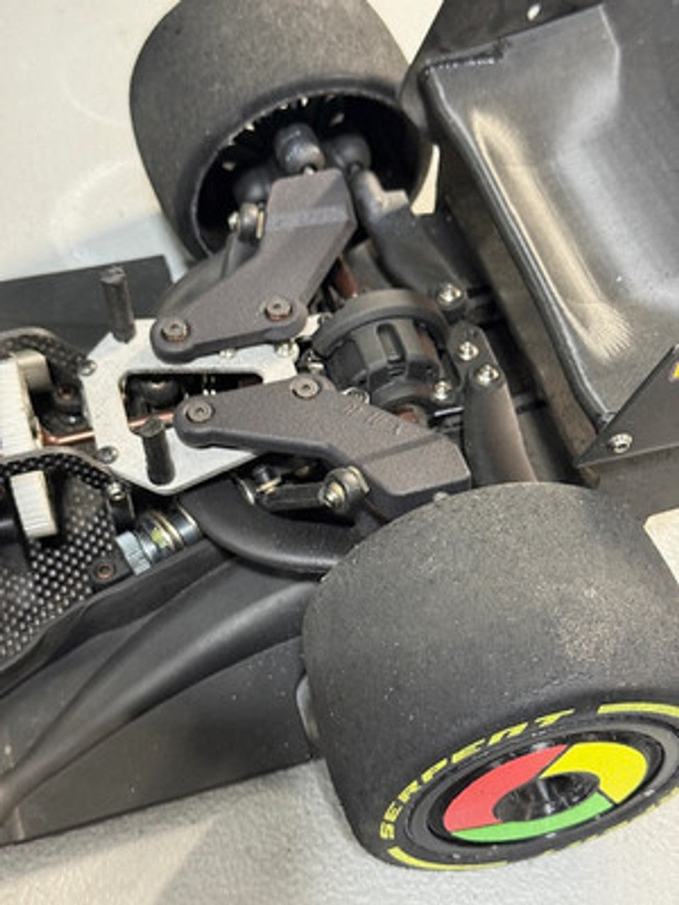MWX F190 Rear Upper Geometry kit
