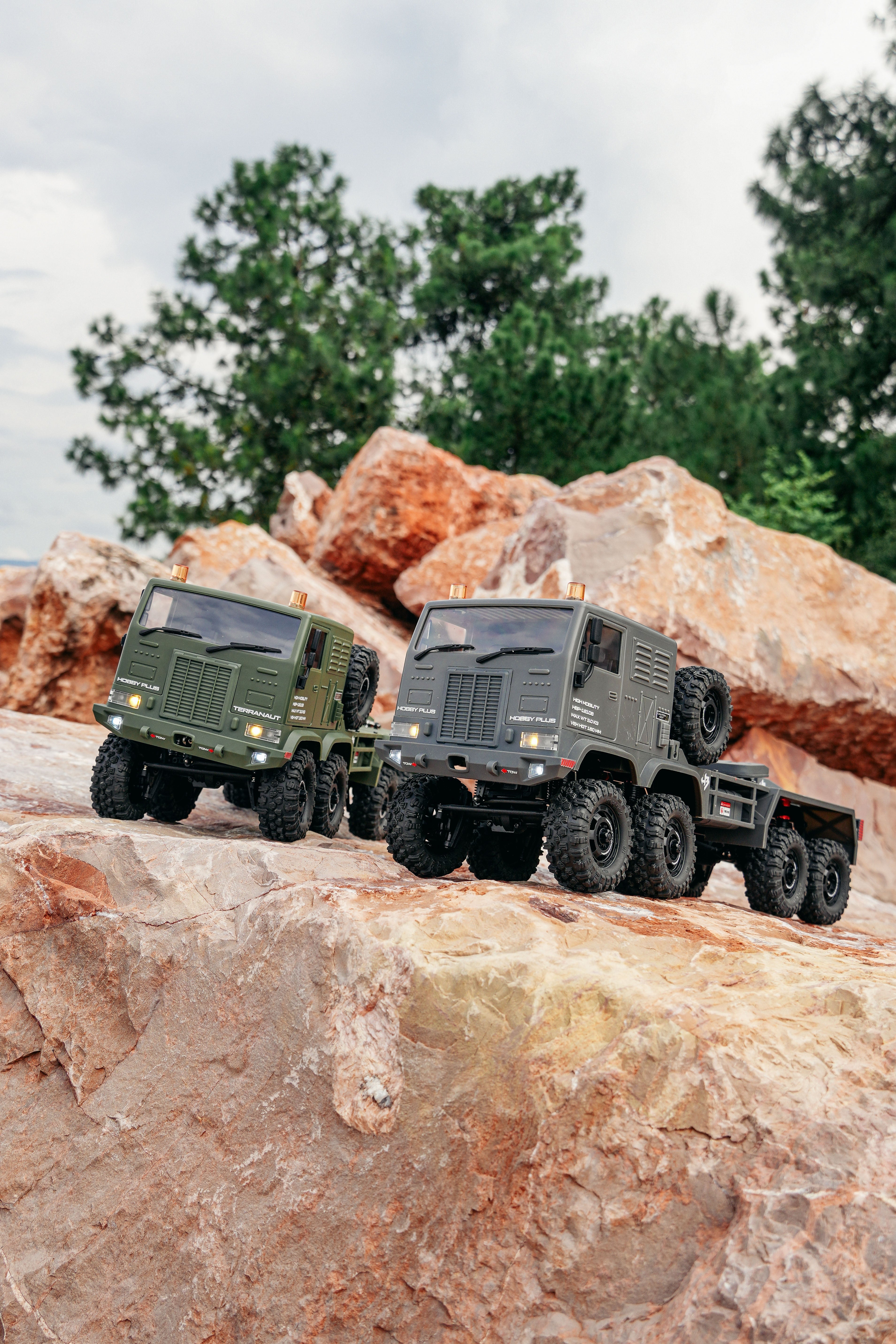 HobbyPlus CR-18P Terranaut 8X8 AWS RC Crawler