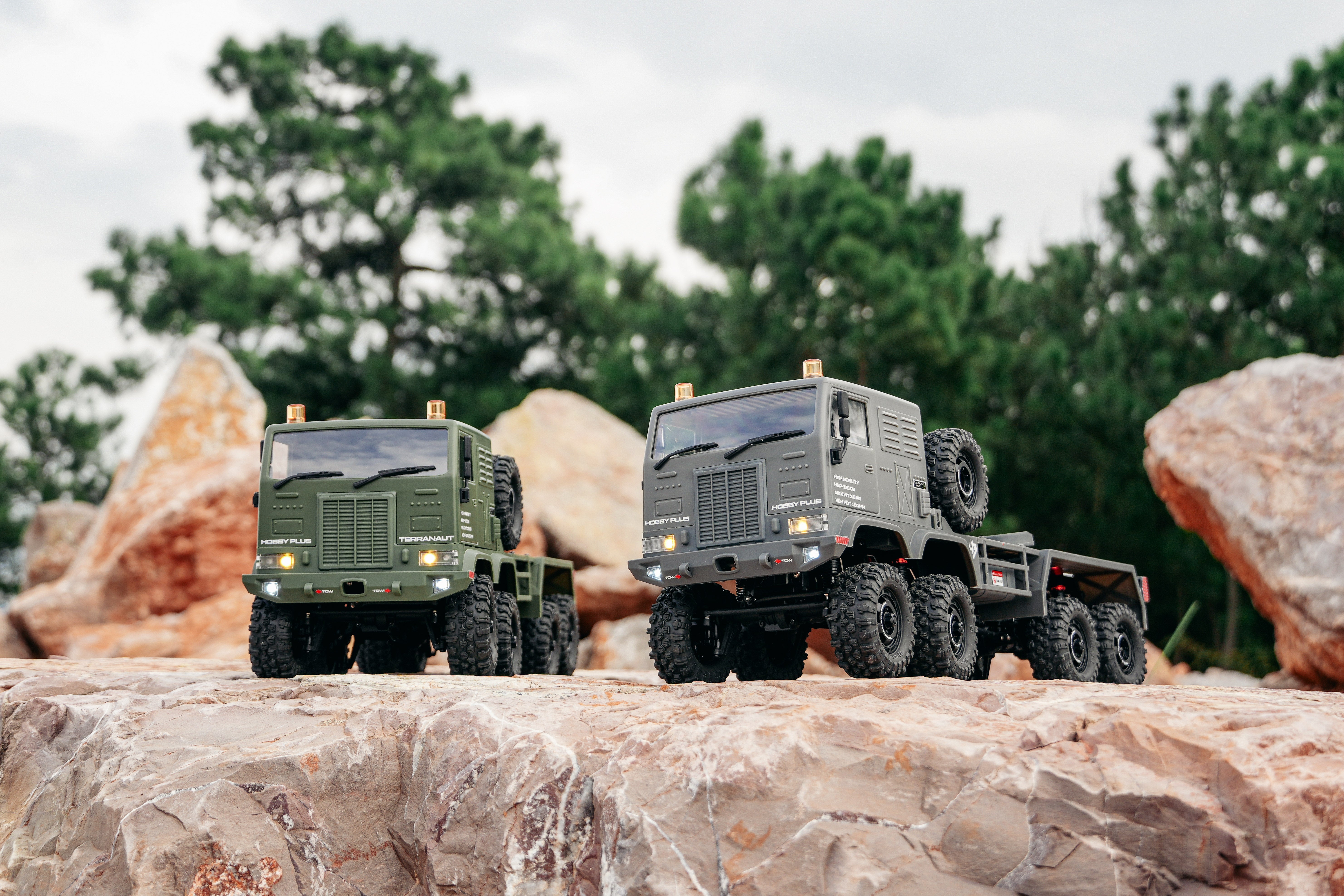 HobbyPlus CR-18P Terranaut 8X8 AWS RC Crawler