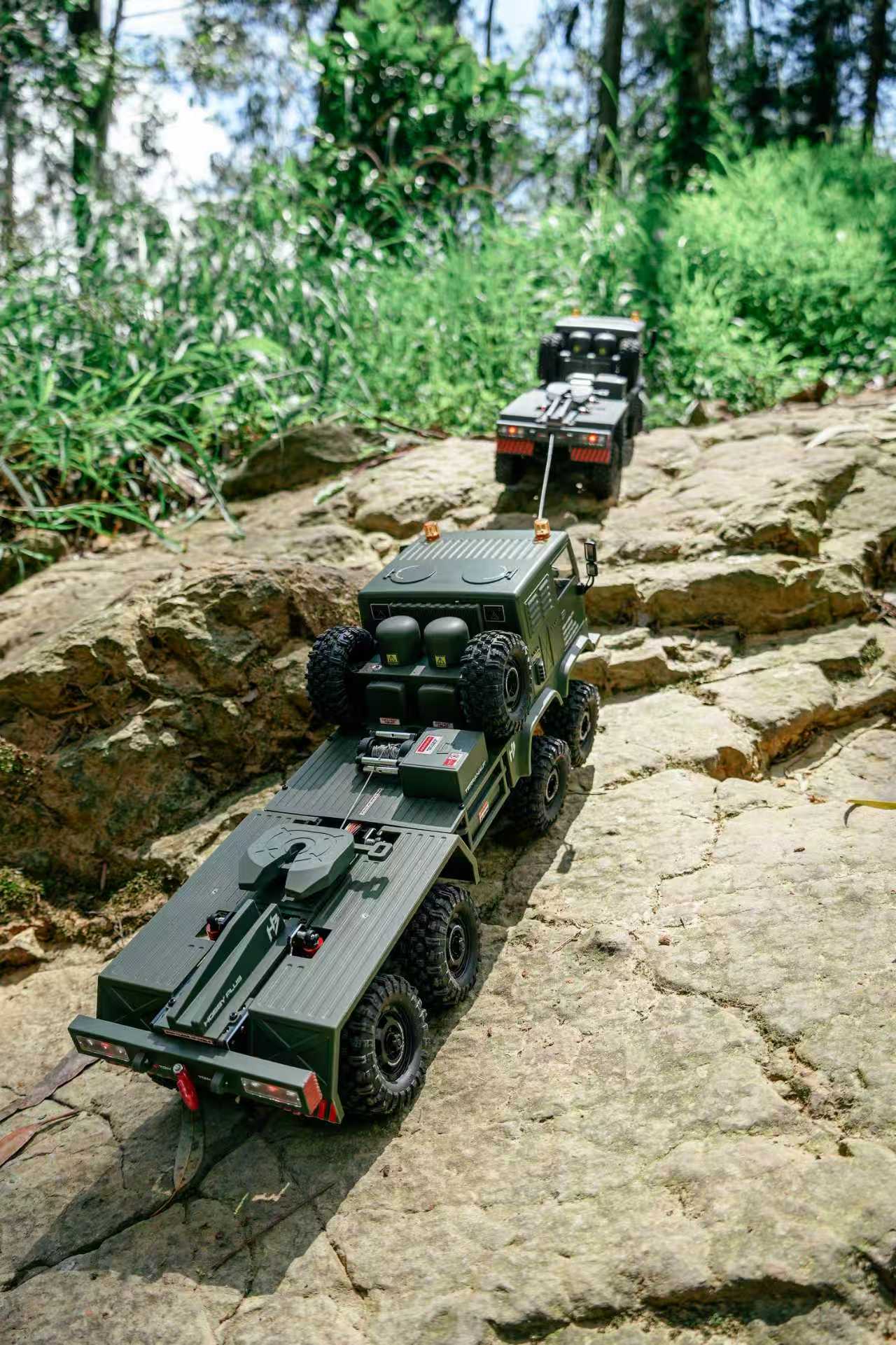 HobbyPlus CR-18P Terranaut 8X8 AWS RC Crawler