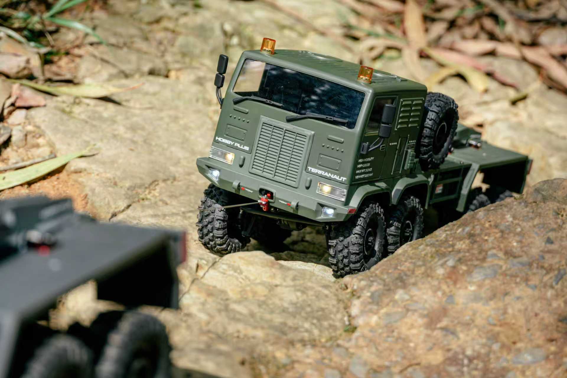 HobbyPlus CR-18P Terranaut 8X8 AWS RC Crawler