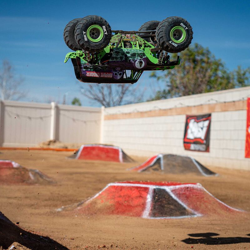 Losi 1/8 LMT 2.0 Grave Digger 4X4 Solid Axle Brushless Monster Truck RTR - Green