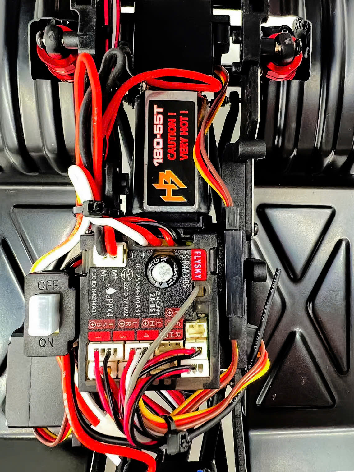 HobbyPlus CR18P EVO 2 RockVan