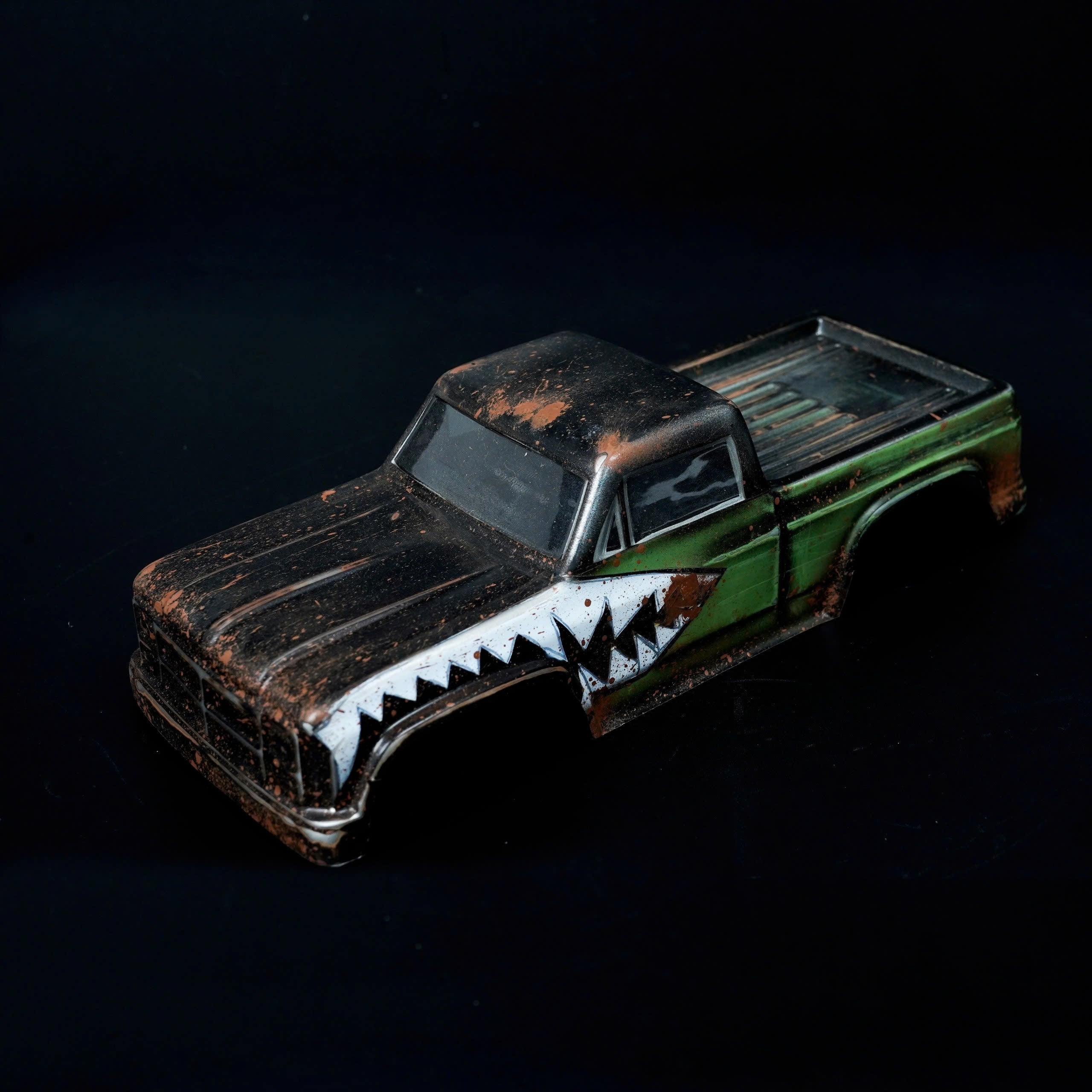 RADIANZ AXIAL  SCX24 RAM Airbrush Lexan Body - FireTrack